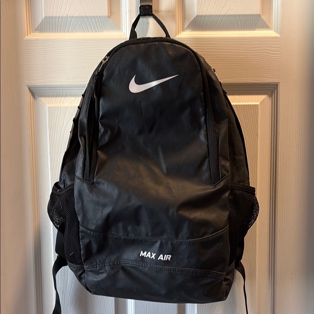 Nike Max Air Hoops Elite Pro Team Backpack Basketball Black Bag Soccer